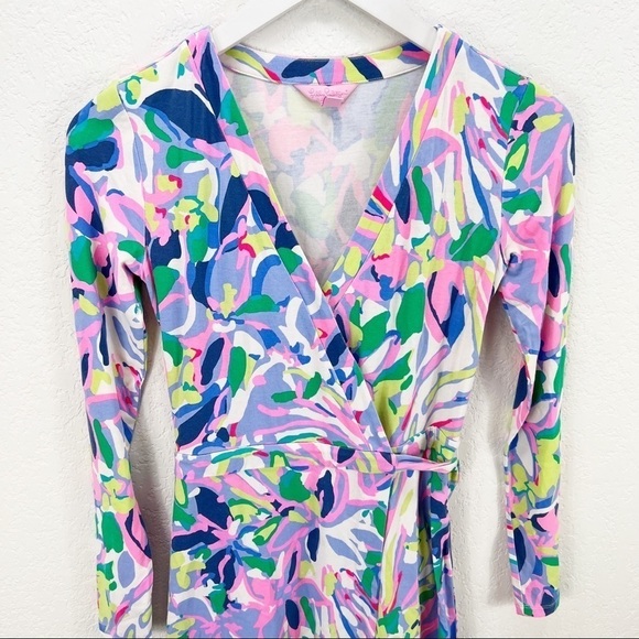 Lilly Pulitzer Tiki Wrap Romper Havin A Blast Purple Floral XXS - Picture 3 of 12